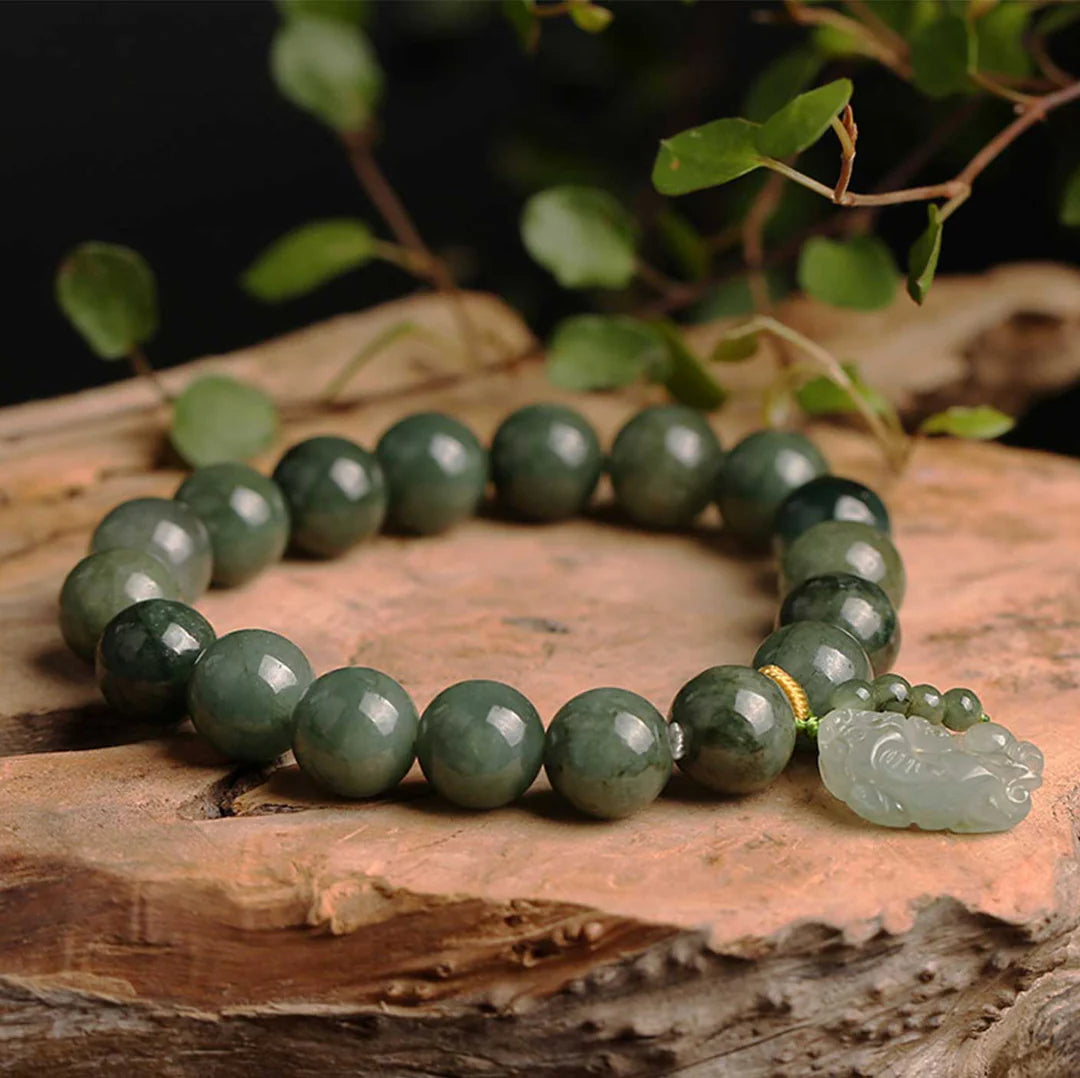 Pixiu-Empowered Green Jade Bracelet - Attract Wealth and Serenity