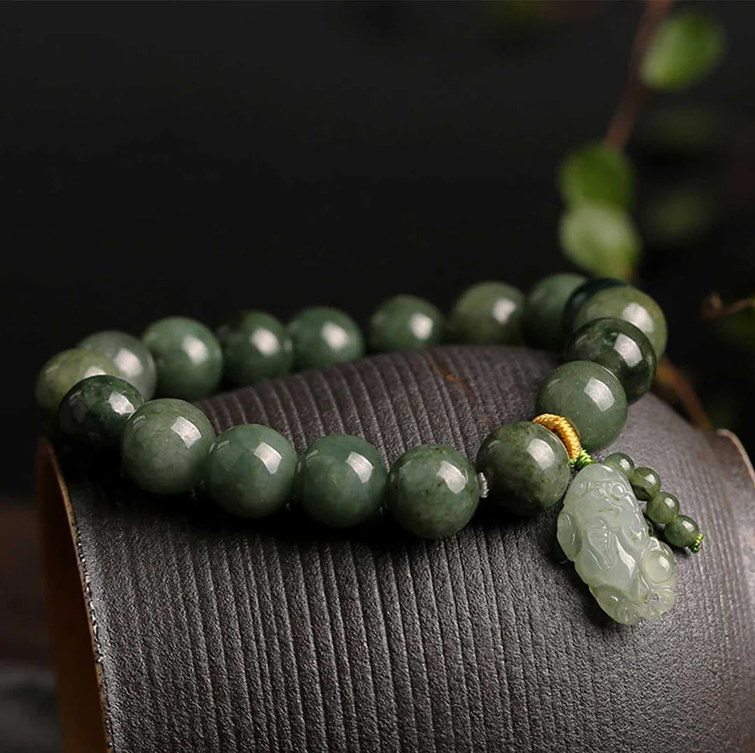 Pixiu-Empowered Green Jade Bracelet - Attract Wealth and Serenity